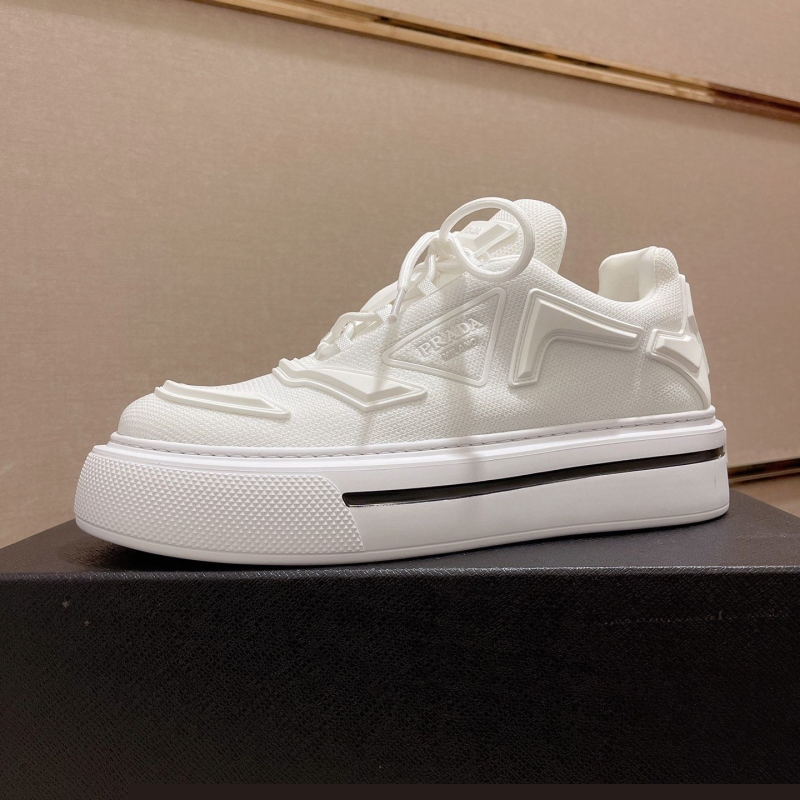 Pra*a casual shoes